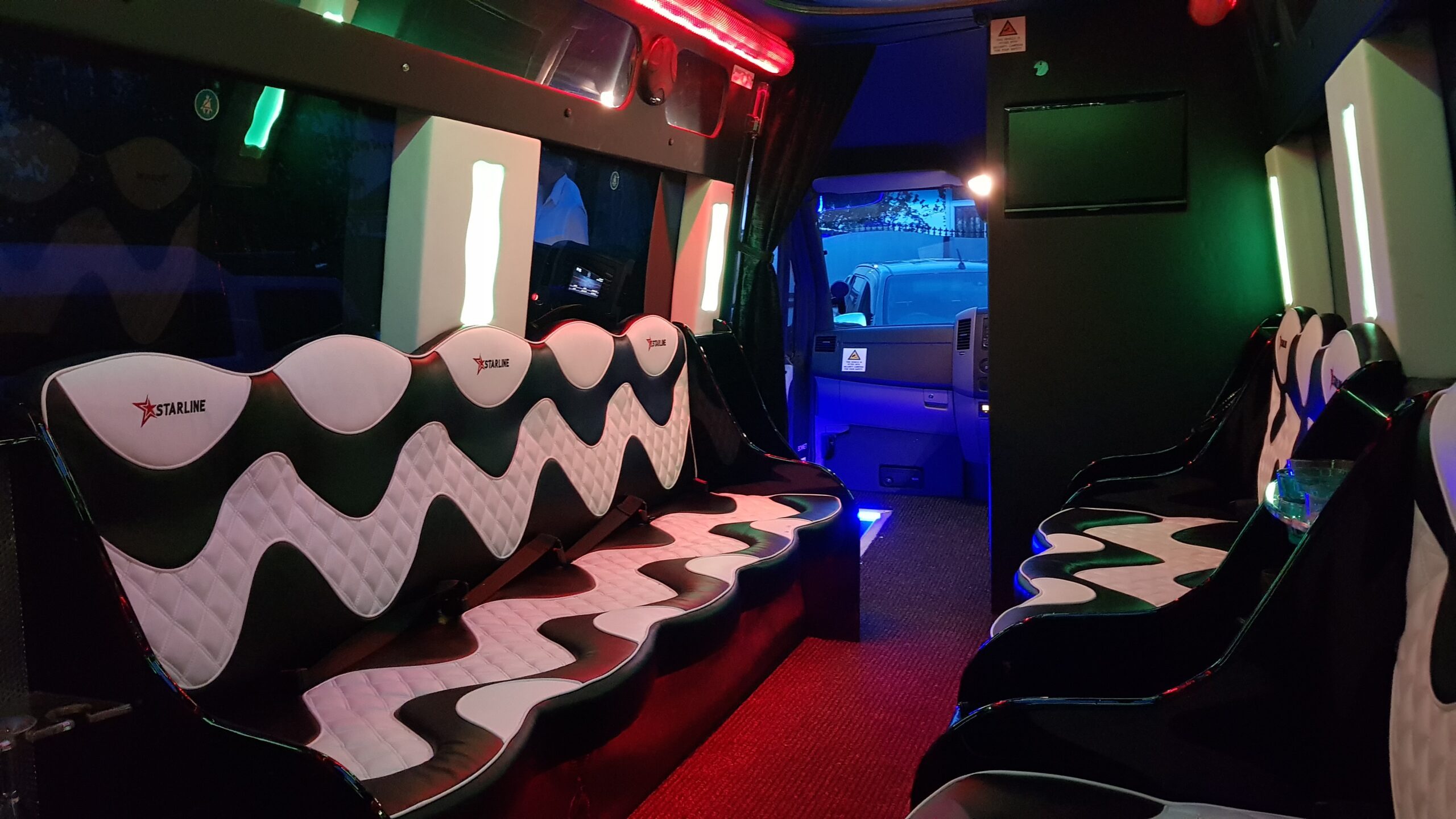 Party Bus2